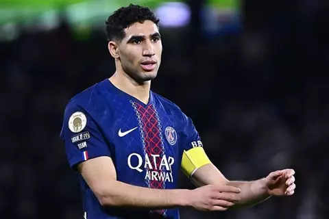 يعرف كيف يحققها.. أشرف حكيمي يواصل تحطيم الأرقام القياسية مع باريس سان جيرمان